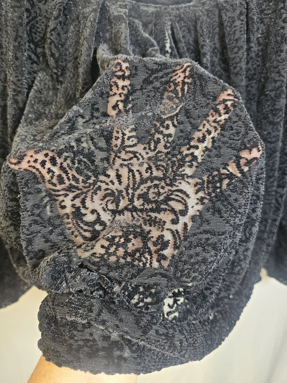 Free People Black Velvet Off Shoulder Burnout Boho Top / Sz M